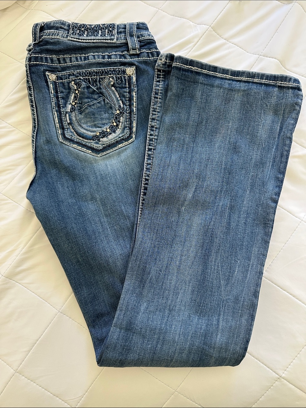Miss Me Embroidered Pocket Jeans - Picture 3 of 4